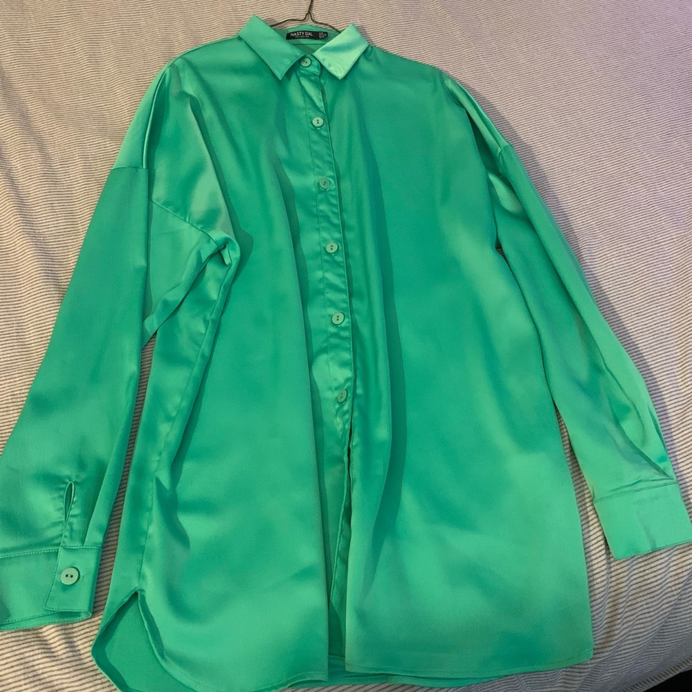 Woman Green Dress Shirt